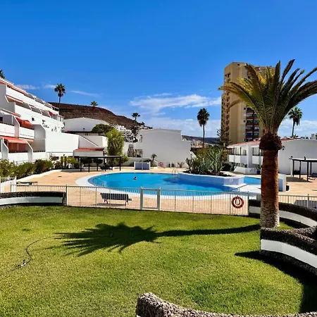 Appartement Spacious 2 Bdr Heated Pool, Garage